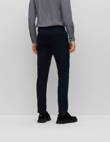 SLIM FIT CHINOS IN A STRETCH COTTON...