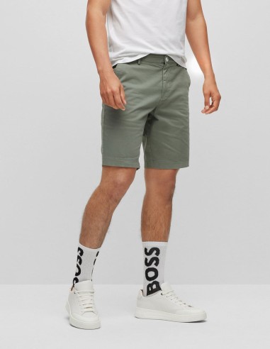 SLIM FIT SHORTS IN STRETCH COTTON...