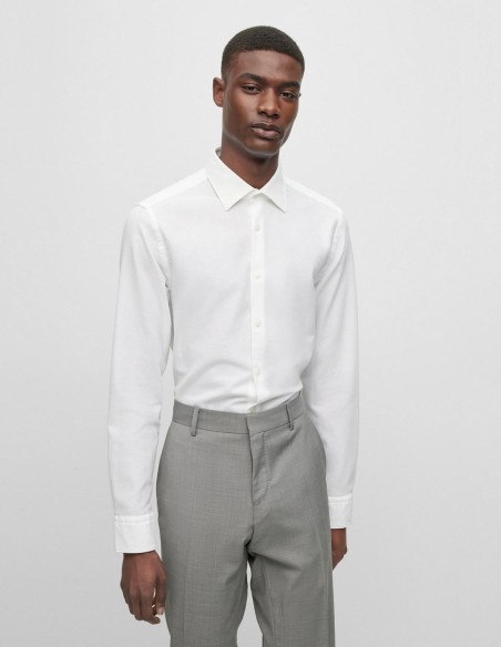 CASUAL FIT SHIRT IN HONEYCOMB-WEAVE COTTON