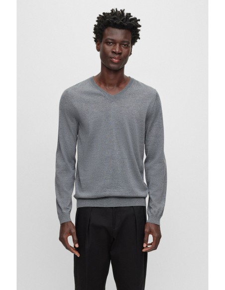 V-NECK SLIM FIT SWEATER IN VIRGIN WOOL