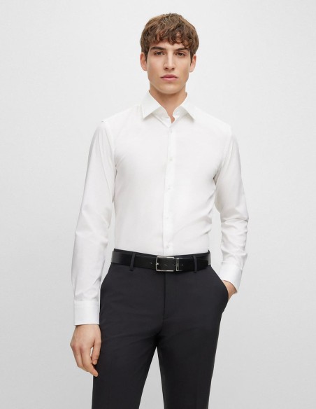 SLIM FIT SHIRT IN EASY IRON POPLIN