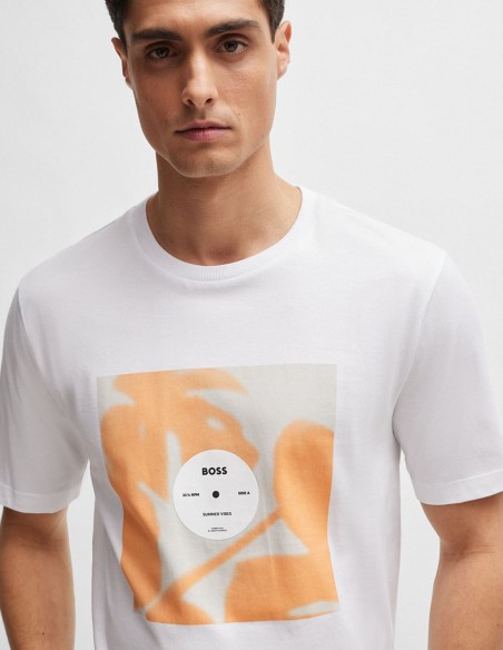 REGULAR FIT COTTON T-SHIRT WITH SEASONAL ARTWORK