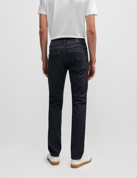SLIM FIT JEANS