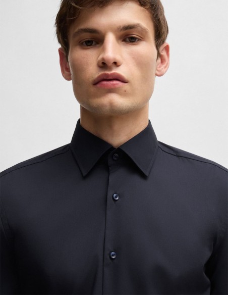 SLIM FIT SHIRT IN EASY IRON POPLIN