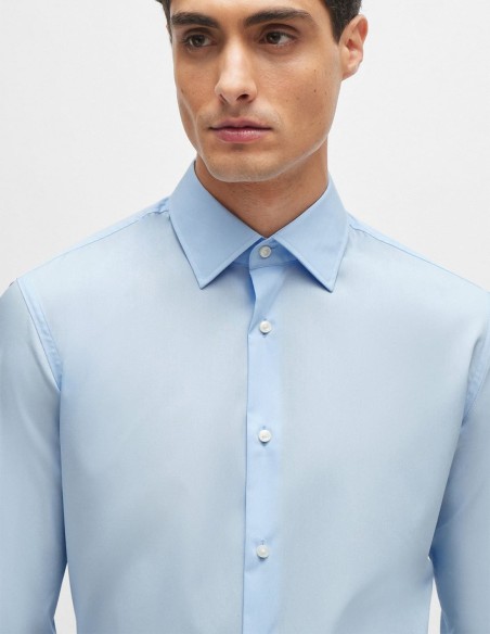 SLIM FIT SHIRT IN EASY IRON POPLIN