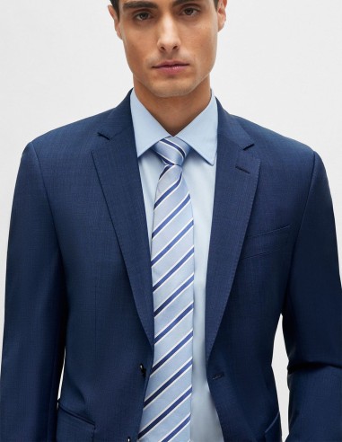 SLIM FIT SHIRT IN EASY IRON POPLIN