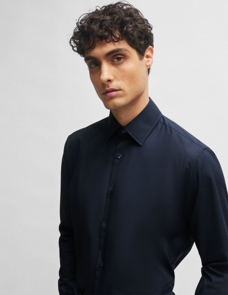 REGULAR FIT SHIRT IN EASY IRON POPLIN