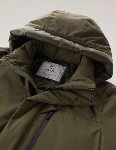 MOUNTAIN STRETCH DOWN PARKA