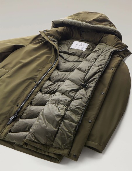 MOUNTAIN STRETCH DOWN PARKA