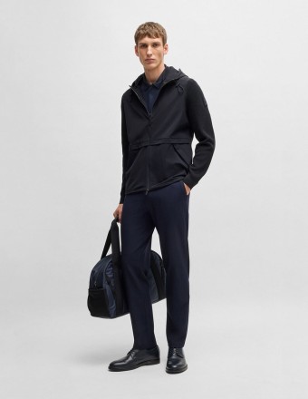 SOFTSHELL JACKET WITH... 2