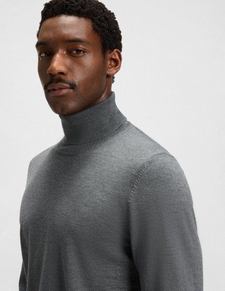 SLIM FIT ROLLNECK SWEATER IN VIRGIN WOOL