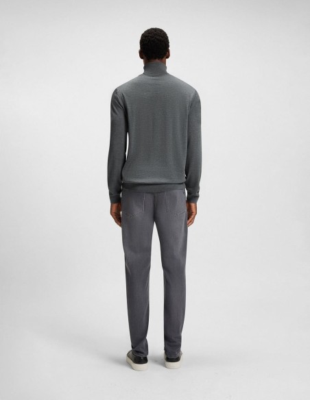 SLIM FIT ROLLNECK SWEATER IN VIRGIN WOOL