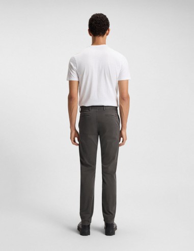 SLIM FIT CHINOS IN STRETCH-COTTON SATIN