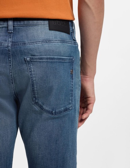 DELAWARE SLIM FIT JEANS IN LIGHTWEIGHT DENIM