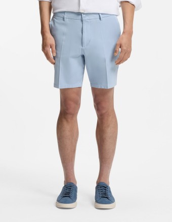 MODERN FIT SHORTS IN...