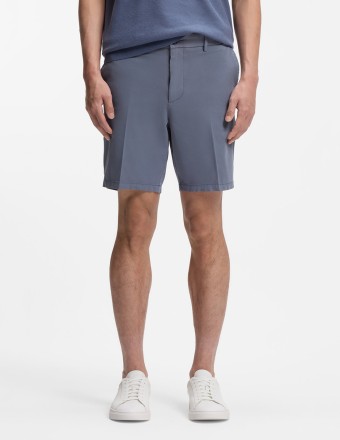 MODERN FIT SHORTS IN...