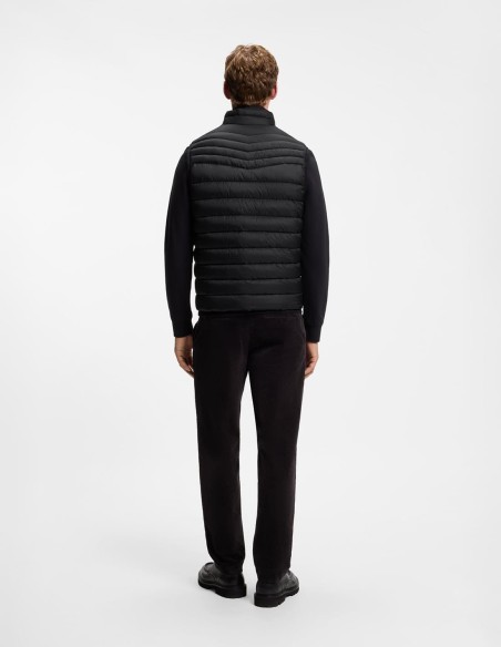 WATER-REPELLENT GILET WITH LOGO PATCH