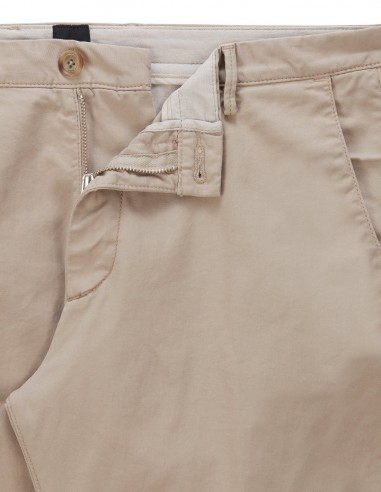 SLIM FIT CHINOS IN STRETCH COTTON...