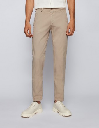 SLIM FIT CHINOS IN STRETCH...