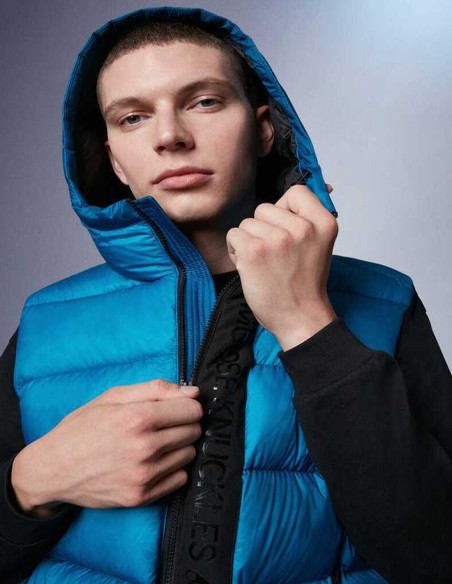 ORWELL VEST WITH HOOD