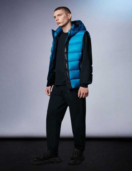 ORWELL VEST WITH HOOD