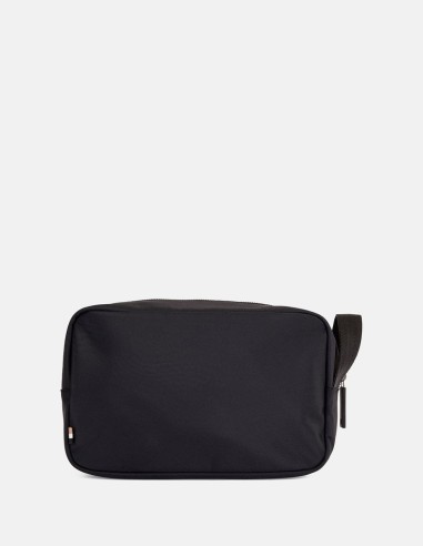 RECYCLED-NYLON WASHBAG WITH LOGO