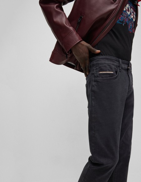 SLIM FIT JEANS IN SOFT-WASHED DENIM