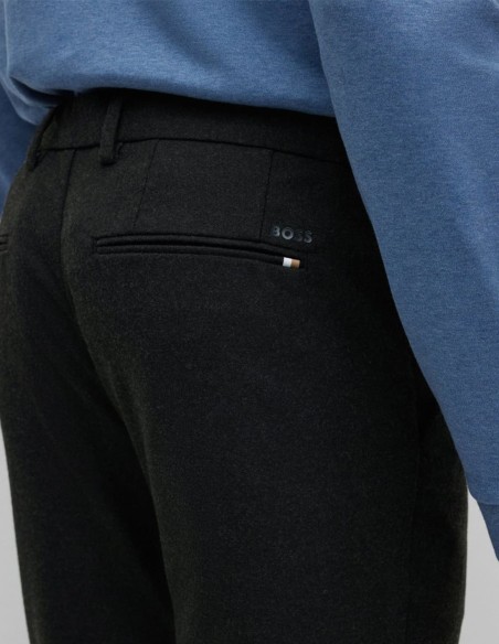 SLIM FIT CHINOS IN MOULINE STRETCH TWILL