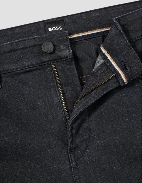 SLIM FIT JEANS IN SOFT-WASHED DENIM