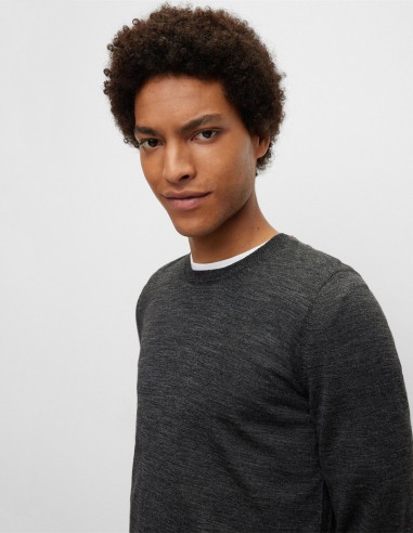 SLIM FIT SWEATER IN VIRGIN WOOL