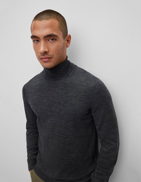 SLIM FIT ROLLNECK SWEATER IN VIRGIN WOOL